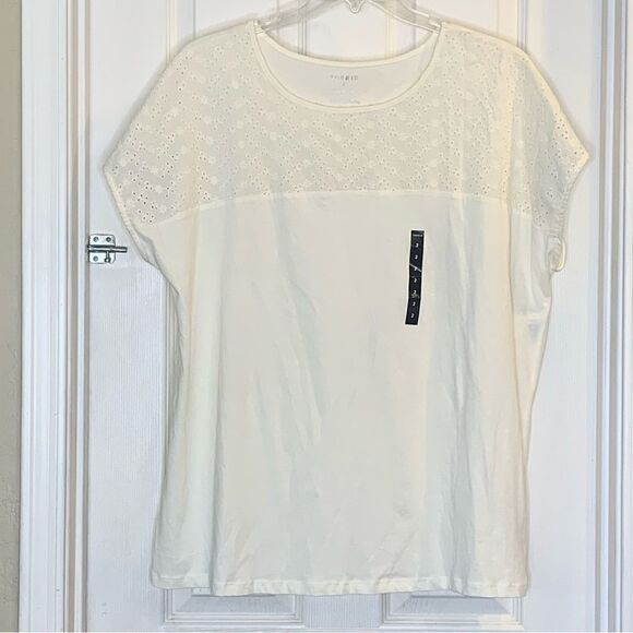 Torrid Cotton Eyelet Inset Dolman Short Sleeve Tee Plus Size 2 2X - Picture 2 of 11